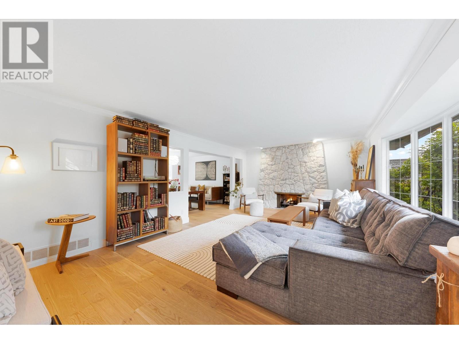 Property at 5446 CLIFFRIDGE AVENUE image 3