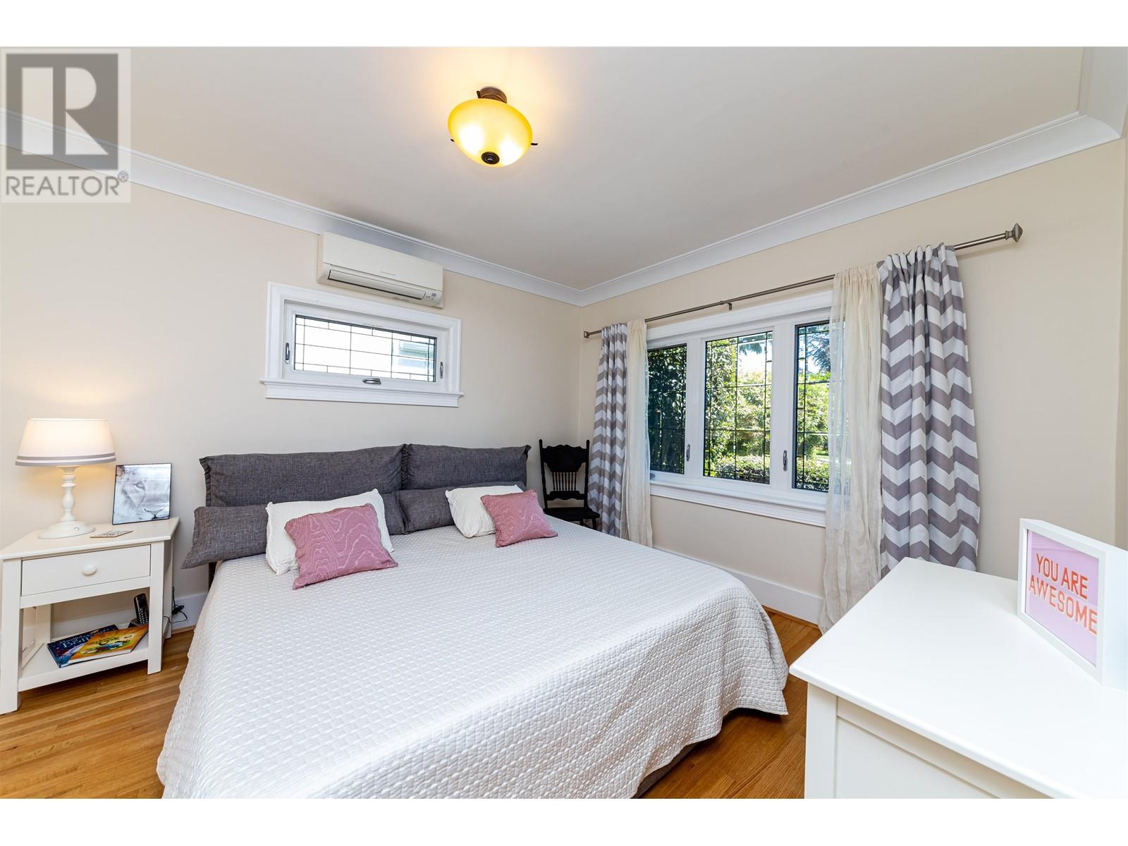 1717 Grand Boulevard, North Vancouver, British Columbia  V7L 3Y3 - Photo 10 - R2986935