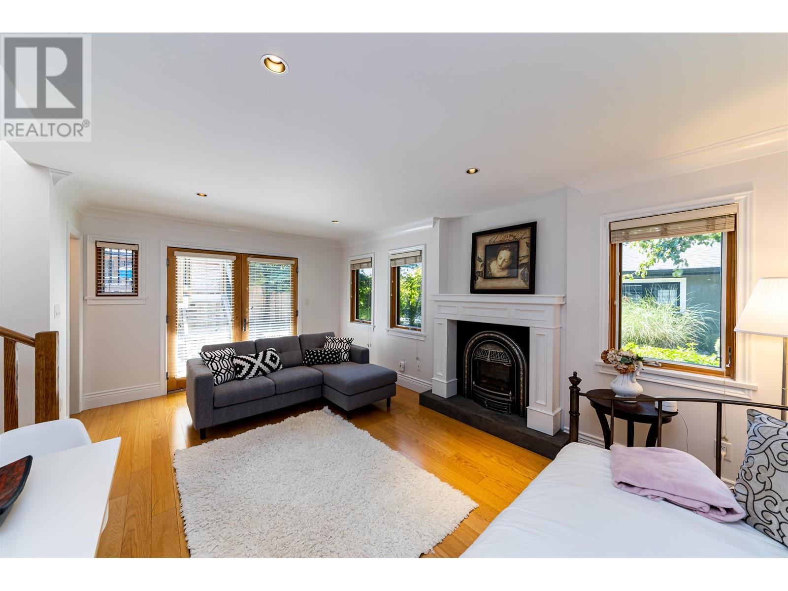 1717 Grand Boulevard, North Vancouver, British Columbia  V7L 3Y3 - Photo 12 - R2986935