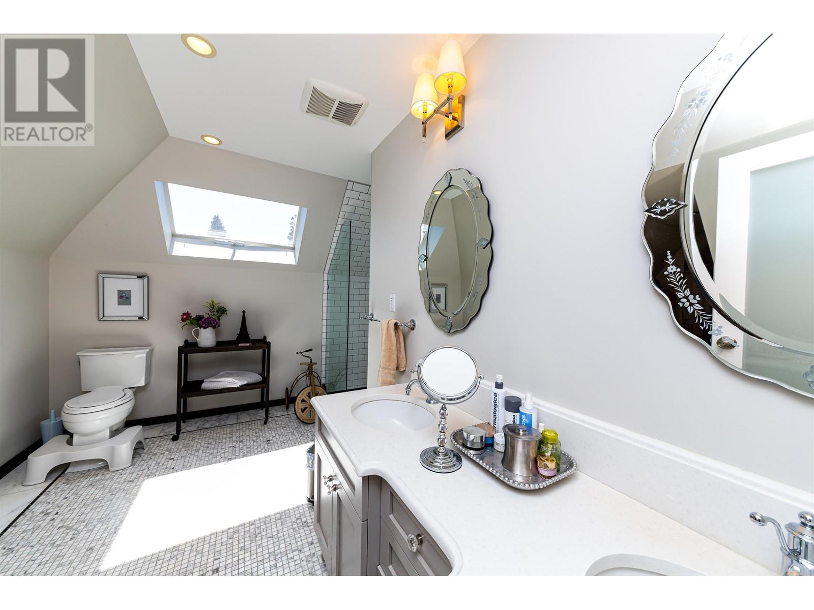 1717 Grand Boulevard, North Vancouver, British Columbia  V7L 3Y3 - Photo 19 - R2986935