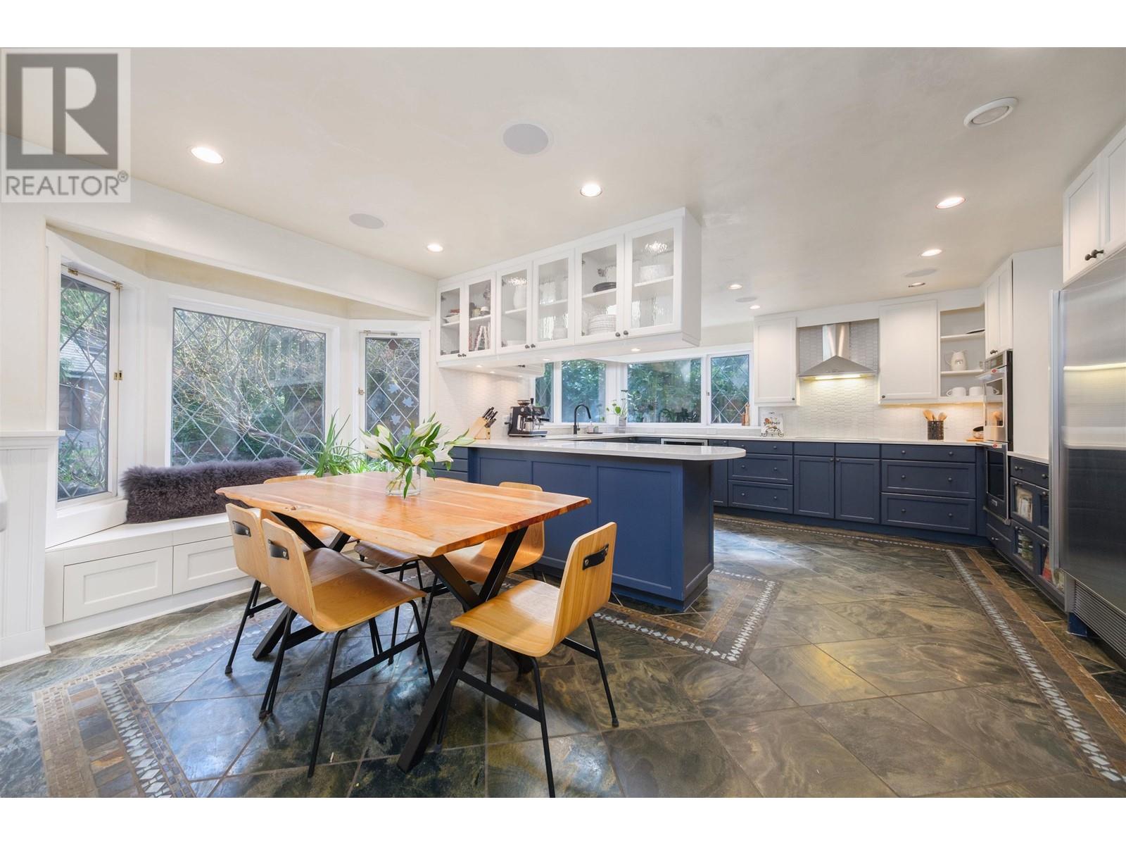 3179 Capilano Crescent, North Vancouver, British Columbia  V7R 4H4 - Photo 9 - R2986936