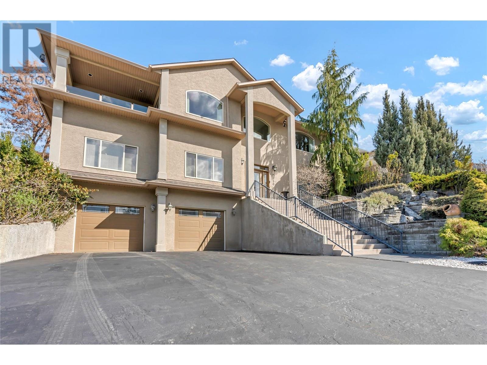 Property at 2910 Evergreen Drive image 2
