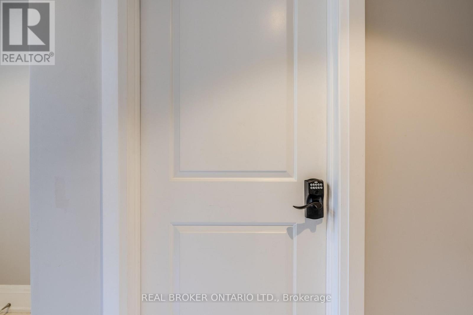 Bsmt - 45 Clifton Avenue N, Toronto, Ontario  M3H 4K9 - Photo 3 - C12067186
