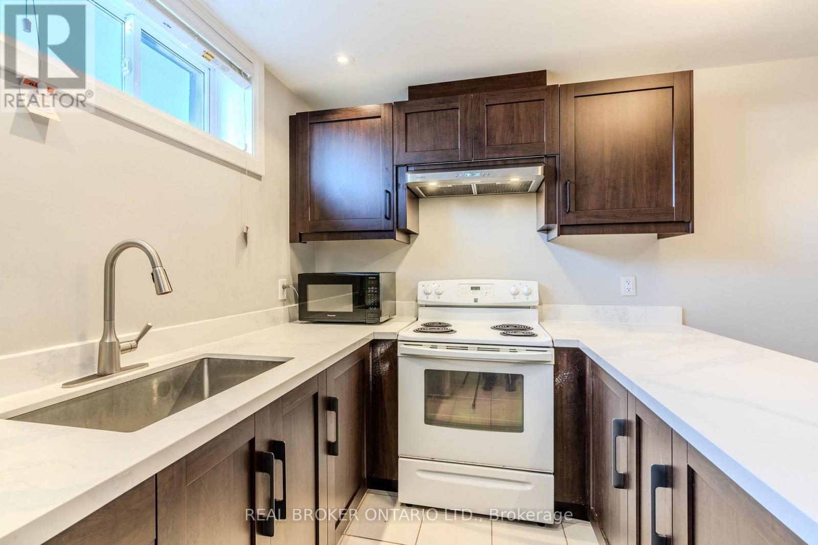 Bsmt - 45 Clifton Avenue N, Toronto, Ontario  M3H 4K9 - Photo 8 - C12067186