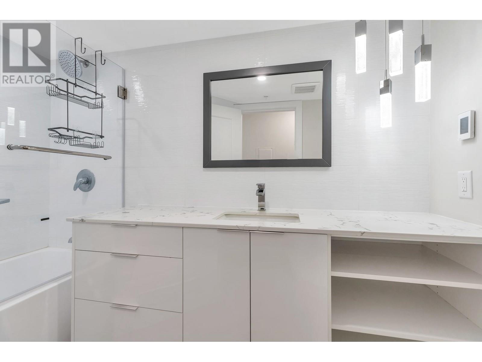 304 683 Victoria Park, North Vancouver, British Columbia  V7M 0A2 - Photo 18 - R2986735