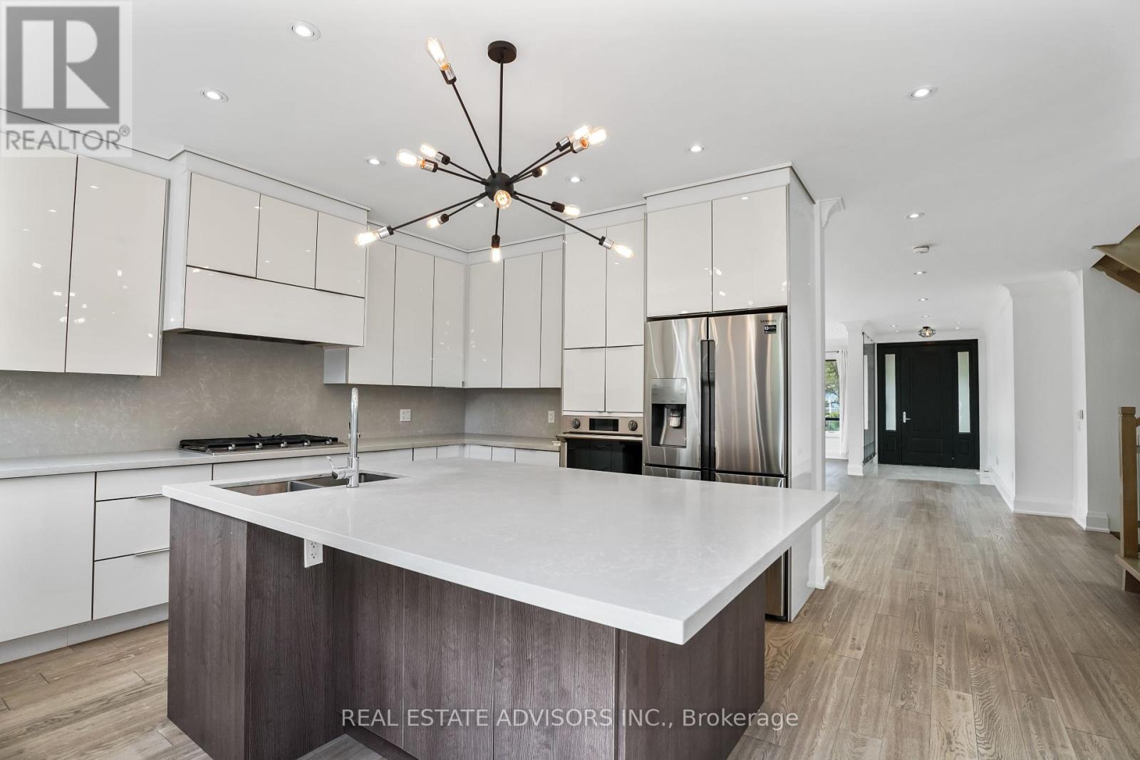 69 Fenwood Heights, Toronto, Ontario  M1M 2W1 - Photo 11 - E12024226
