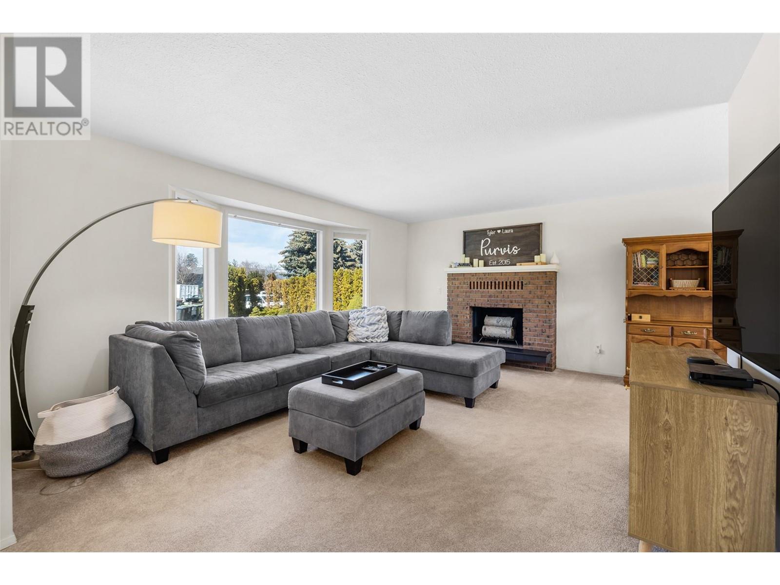 Property at 2160 Diamond Road image 2