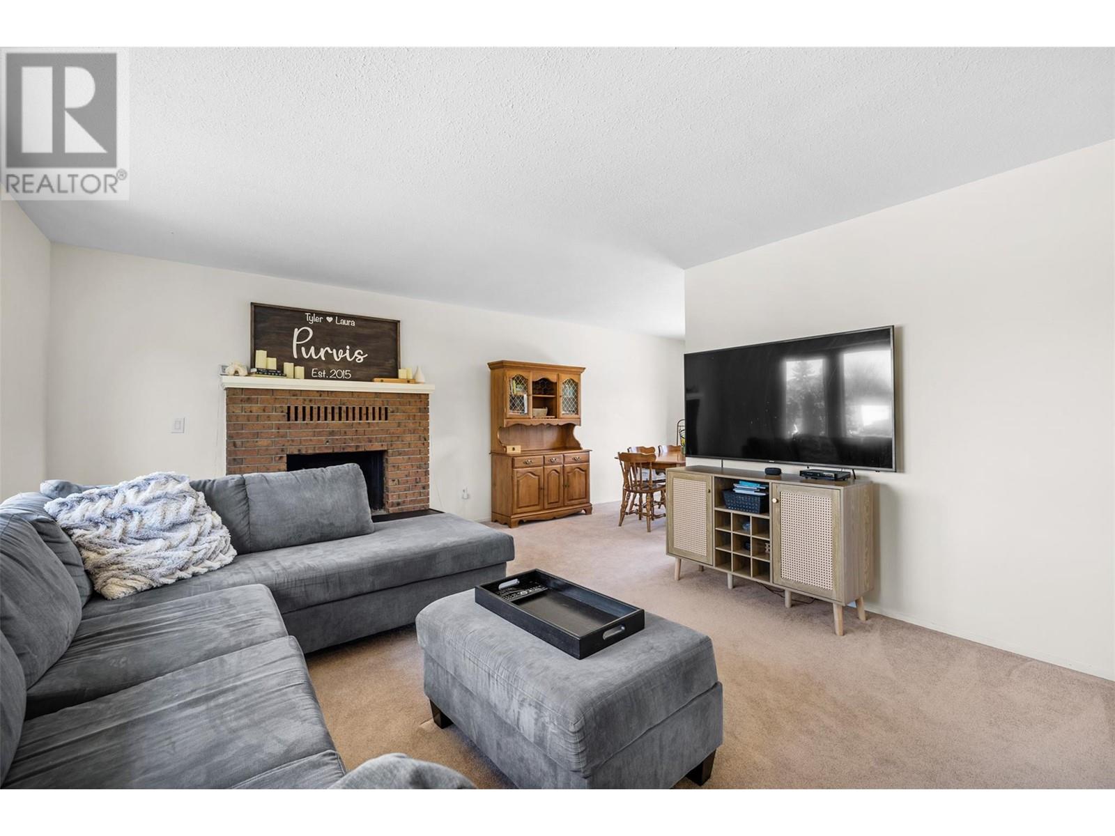 Property at 2160 Diamond Road image 3
