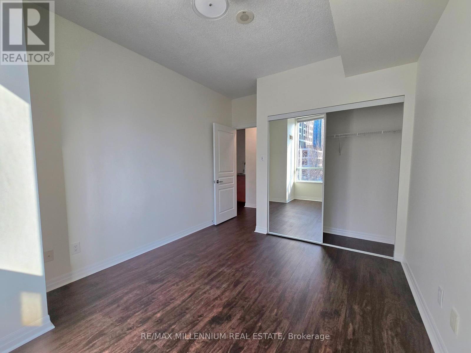 315 - 3515 Kariya Drive, Mississauga, Ontario  L5B 0C1 - Photo 17 - W12067140