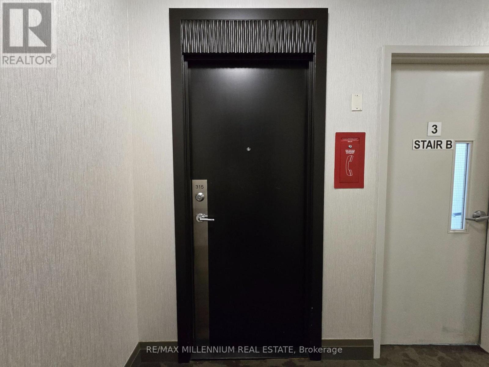 315 - 3515 Kariya Drive, Mississauga, Ontario  L5B 0C1 - Photo 4 - W12067140
