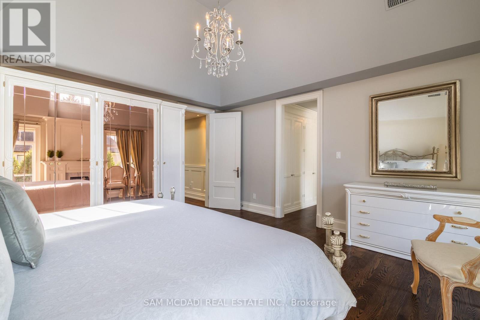 1502 Gregwood Road, Mississauga, Ontario  L5H 2T4 - Photo 19 - W12067208