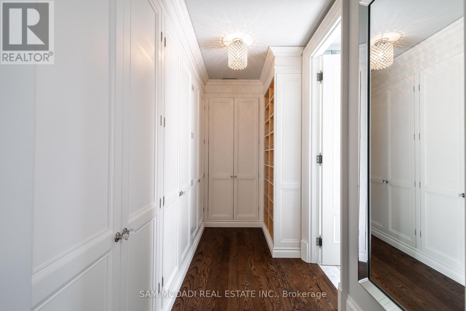 1502 Gregwood Road, Mississauga, Ontario  L5H 2T4 - Photo 21 - W12067208
