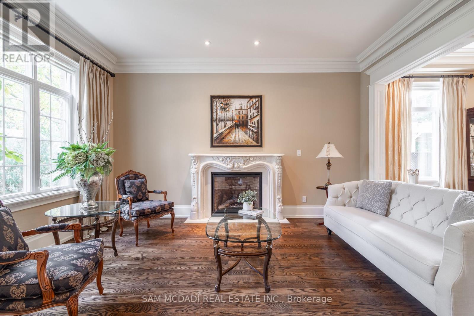 1502 Gregwood Road, Mississauga, Ontario  L5H 2T4 - Photo 8 - W12067208