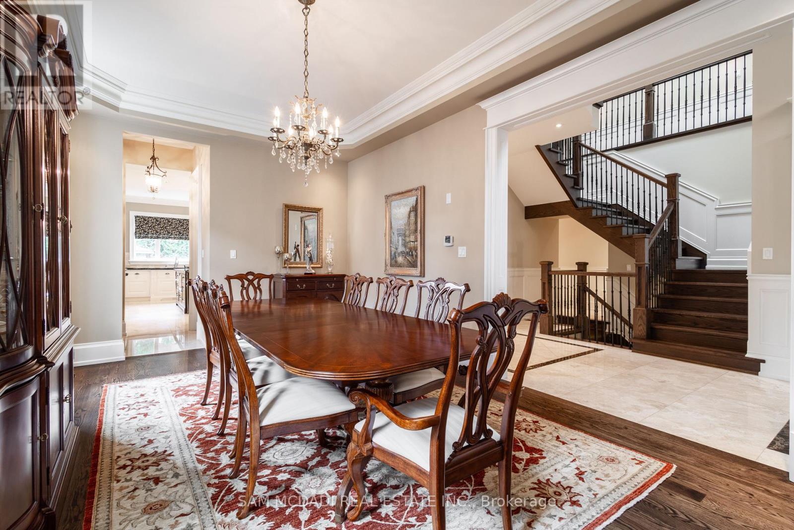 1502 Gregwood Road, Mississauga, Ontario  L5H 2T4 - Photo 9 - W12067208