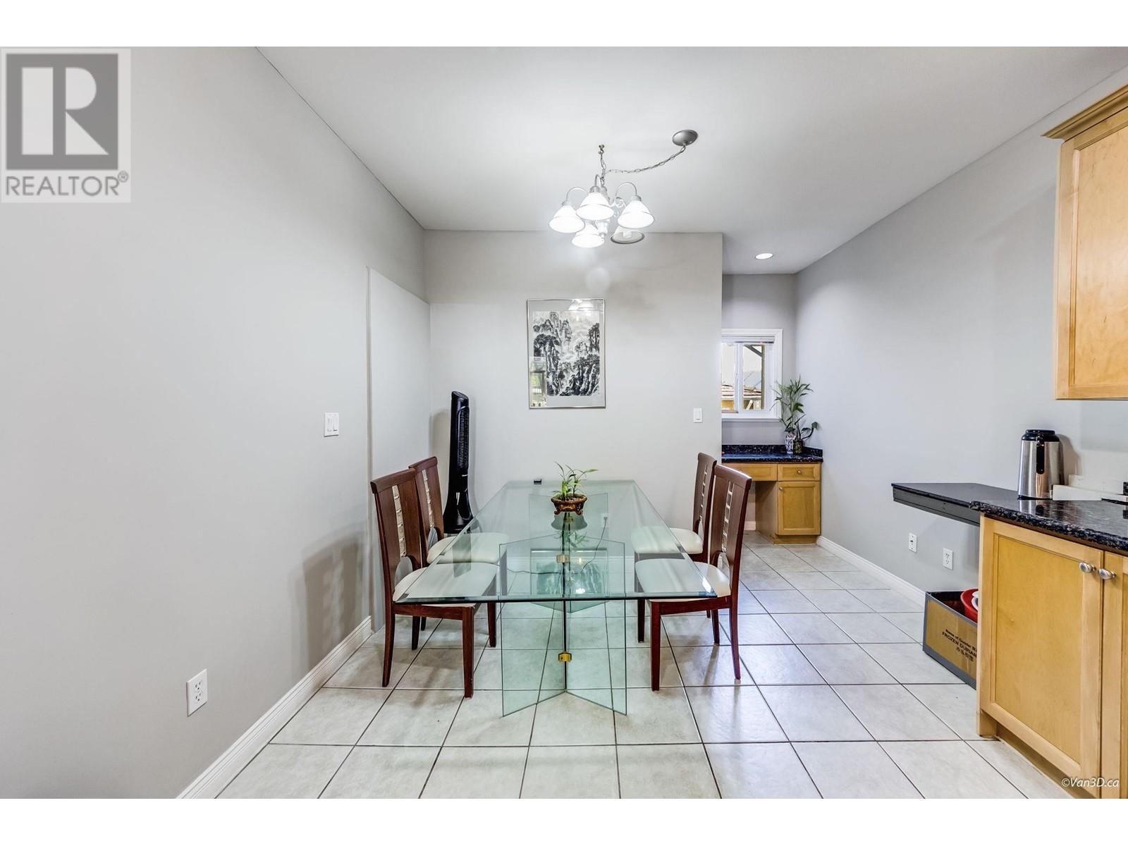 3807 Regent Street, Burnaby, British Columbia  V5C 4G7 - Photo 11 - R2986816
