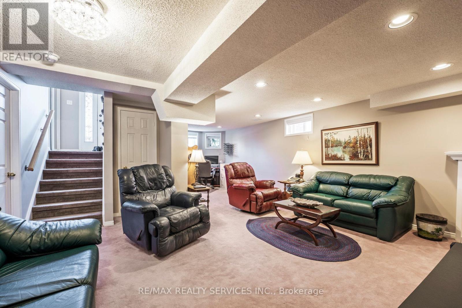 52 Buffridge Trail, Brampton, Ontario  L7A 1H8 - Photo 31 - W12067056