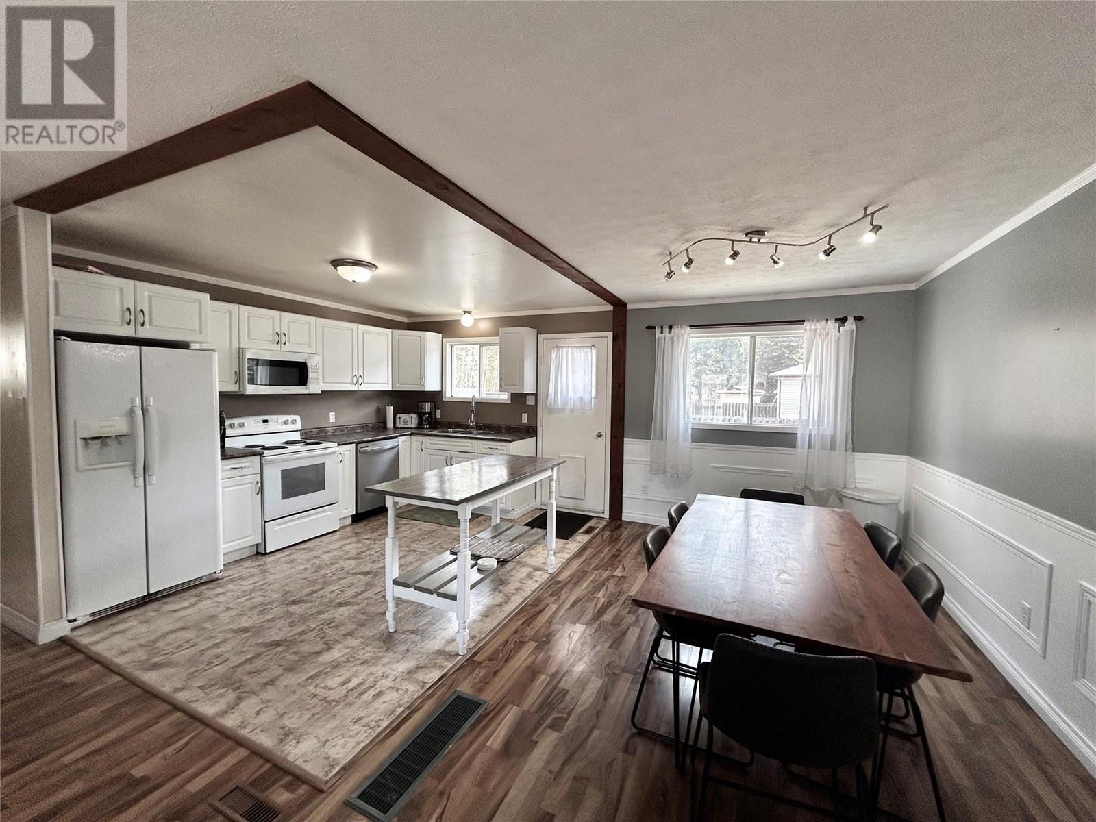 Property at 116 Wolverine Avenue image 3