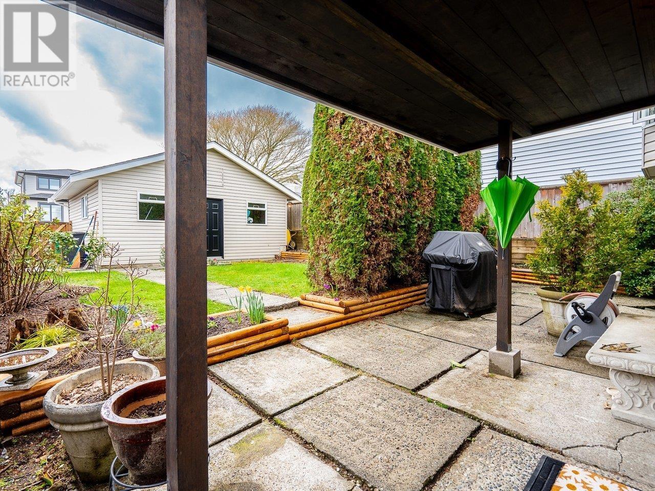 8278 18th Avenue, Burnaby, British Columbia  V3N 1K3 - Photo 25 - R2986829