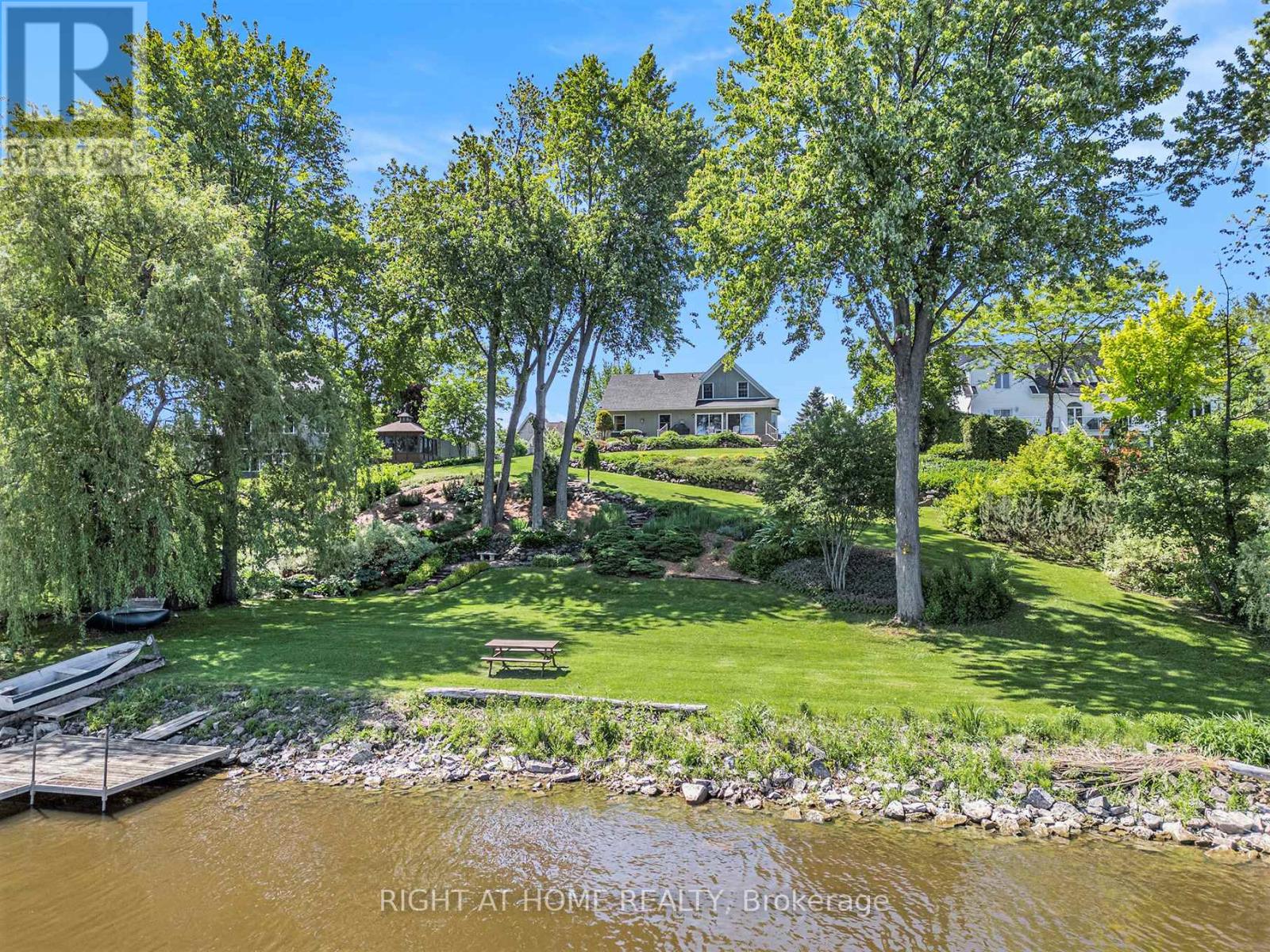 3031 Rue Principale Street S, Alfred And Plantagenet, Ontario  K0A 3K0 - Photo 39 - X12067351
