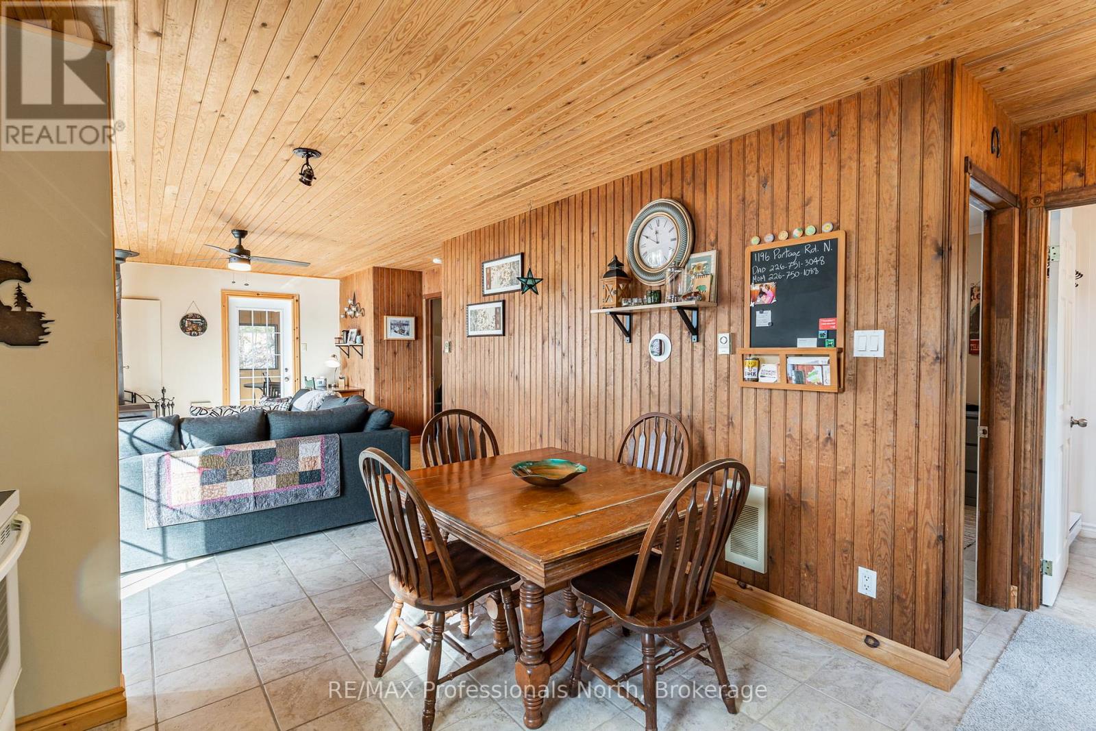 1196 Portage Road, Dysart Et Al, Ontario  K0M 1S0 - Photo 14 - X12067236