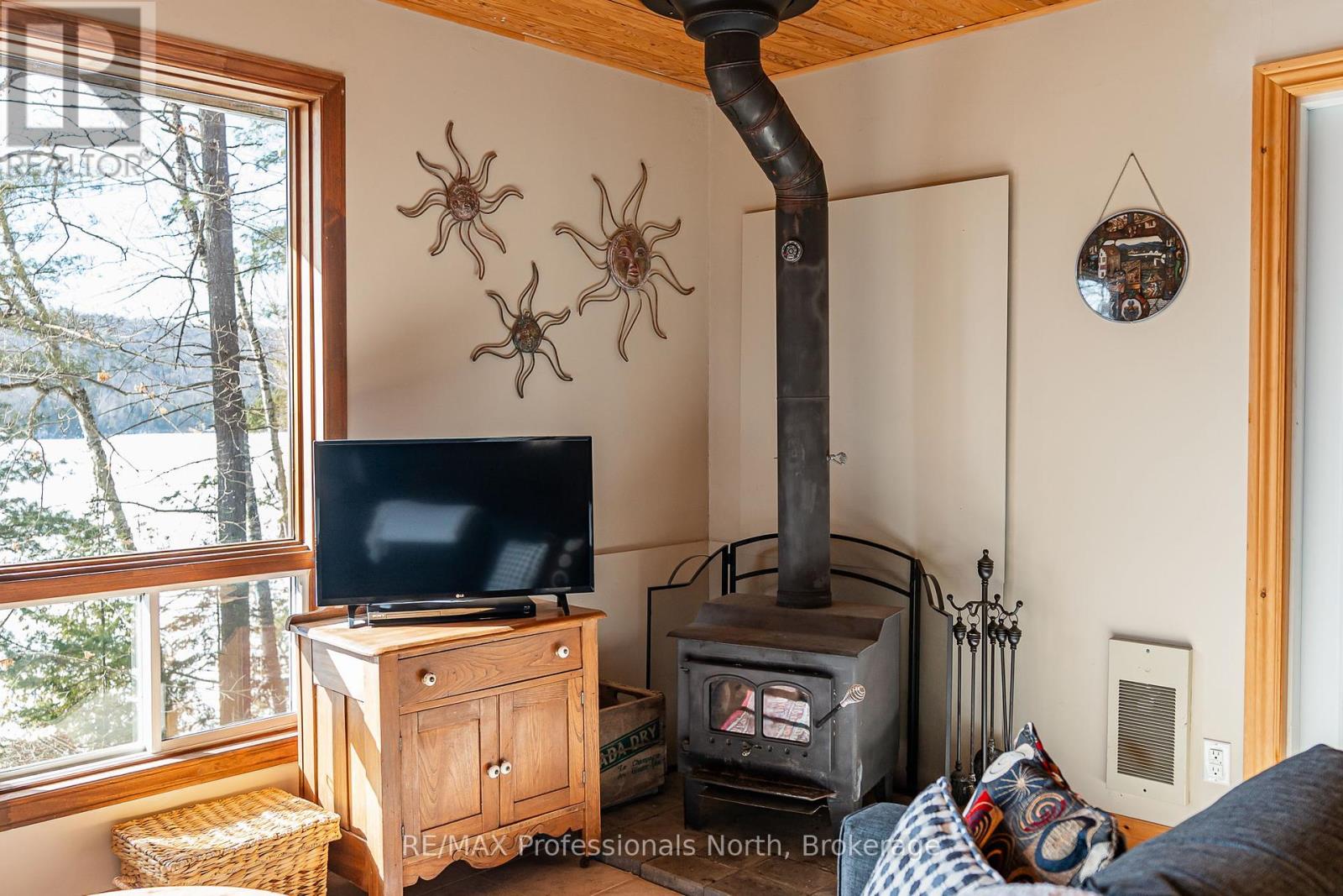 1196 Portage Road, Dysart Et Al, Ontario  K0M 1S0 - Photo 19 - X12067236