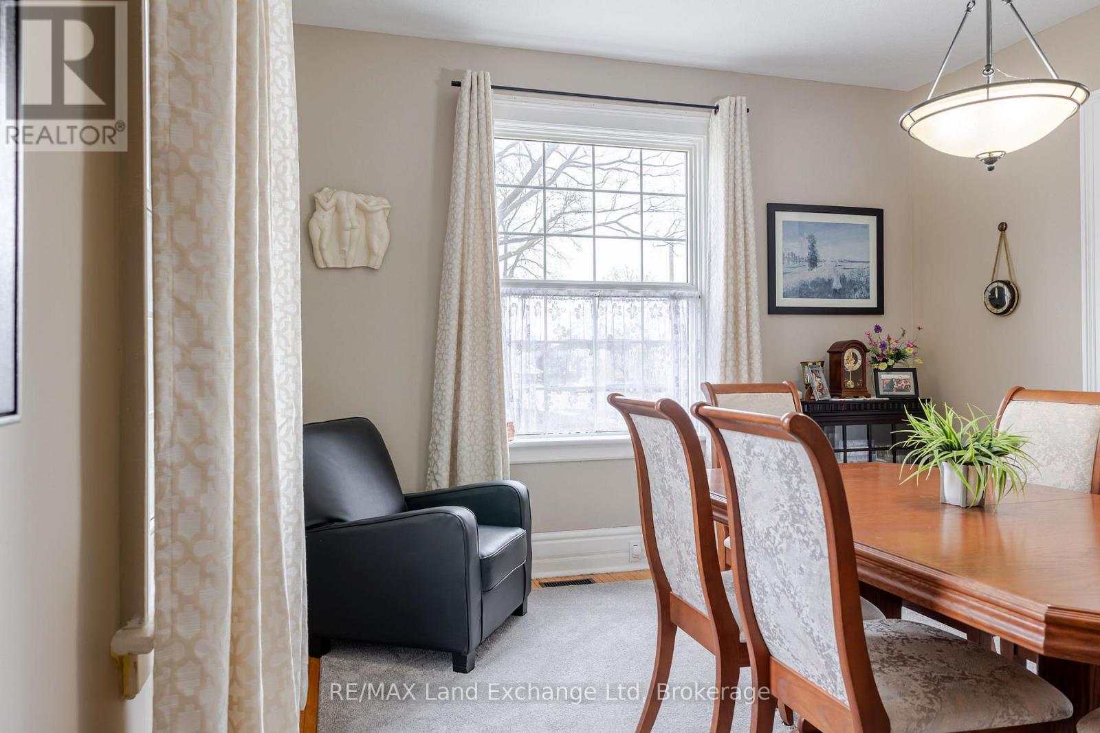 90 Alfred Street E, North Huron, Ontario  N0G 2W0 - Photo 19 - X12067345