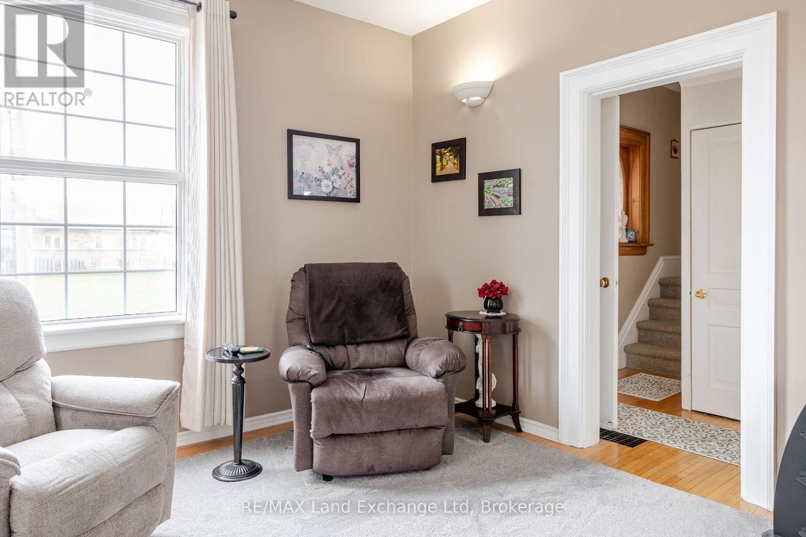 90 Alfred Street E, North Huron, Ontario  N0G 2W0 - Photo 22 - X12067345