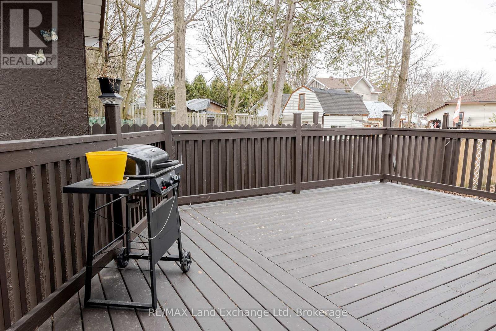 90 Alfred Street E, North Huron, Ontario  N0G 2W0 - Photo 37 - X12067345