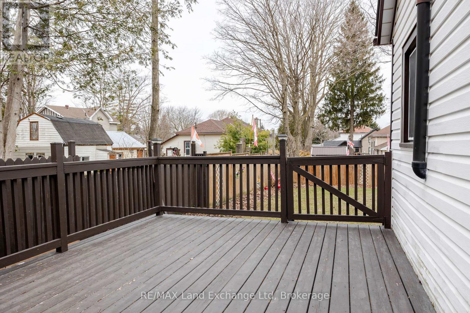 90 Alfred Street E, North Huron, Ontario  N0G 2W0 - Photo 38 - X12067345