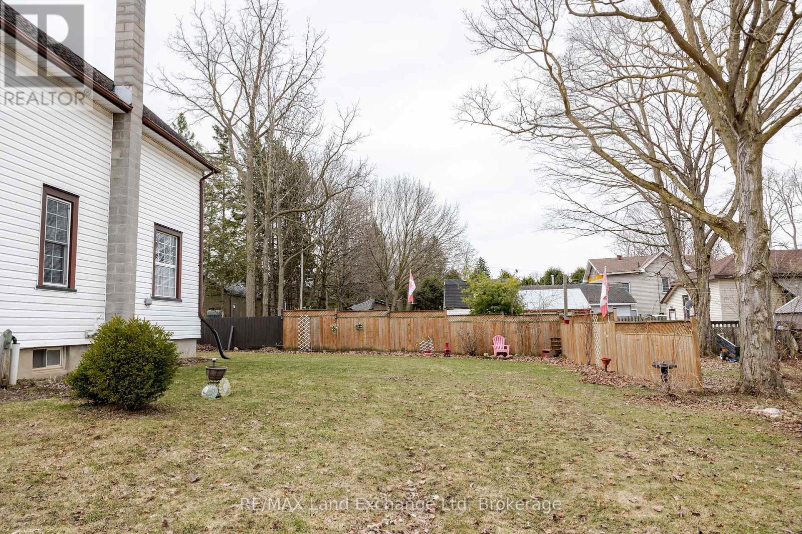 90 Alfred Street E, North Huron, Ontario  N0G 2W0 - Photo 42 - X12067345