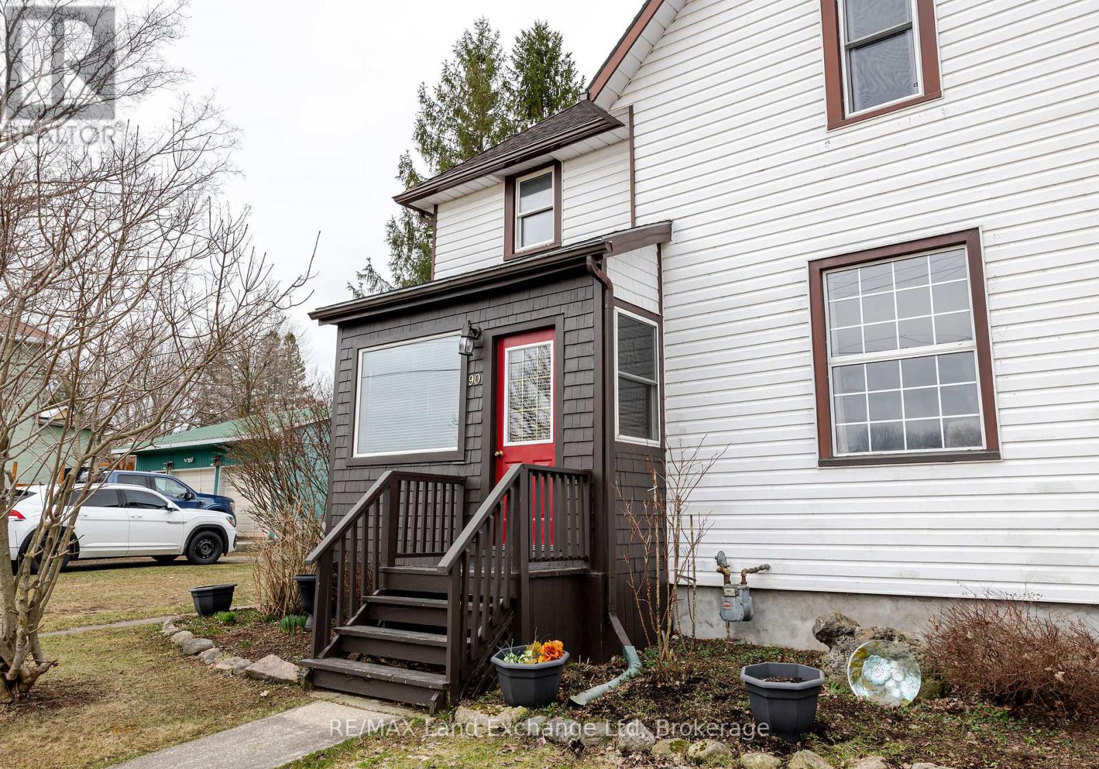 90 Alfred Street E, North Huron, Ontario  N0G 2W0 - Photo 43 - X12067345