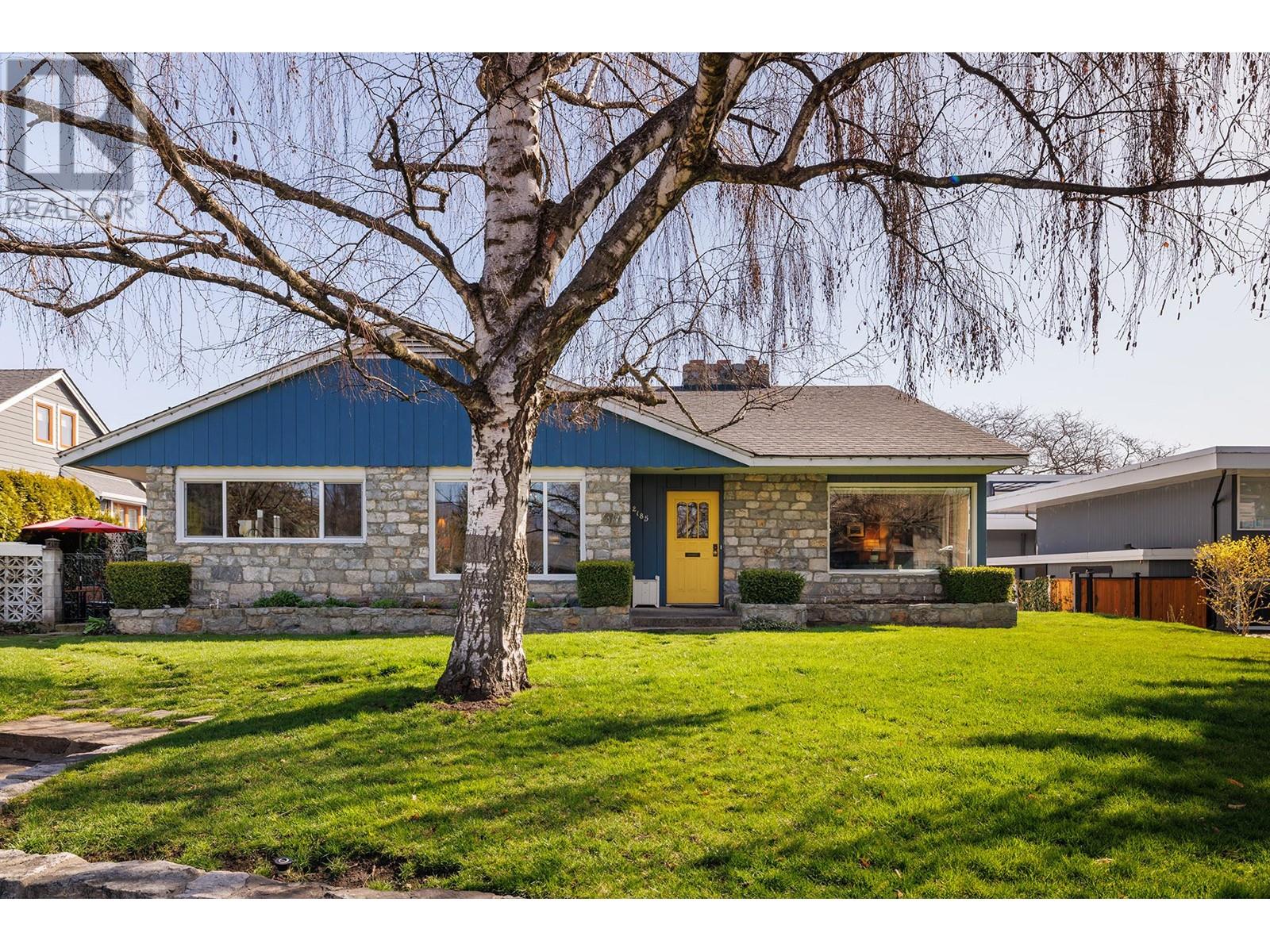 2185 Abbott Street, Kelowna, British Columbia  V1Y 1C9 - Photo 5 - 10342307