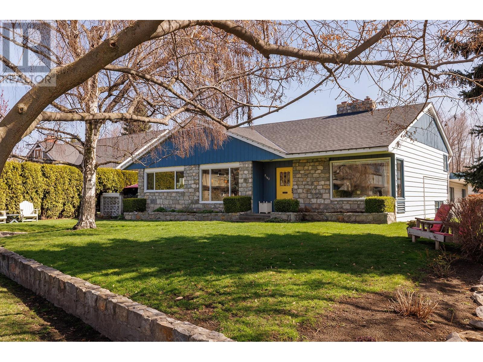 2185 Abbott Street, Kelowna, British Columbia  V1Y 1C9 - Photo 4 - 10342307