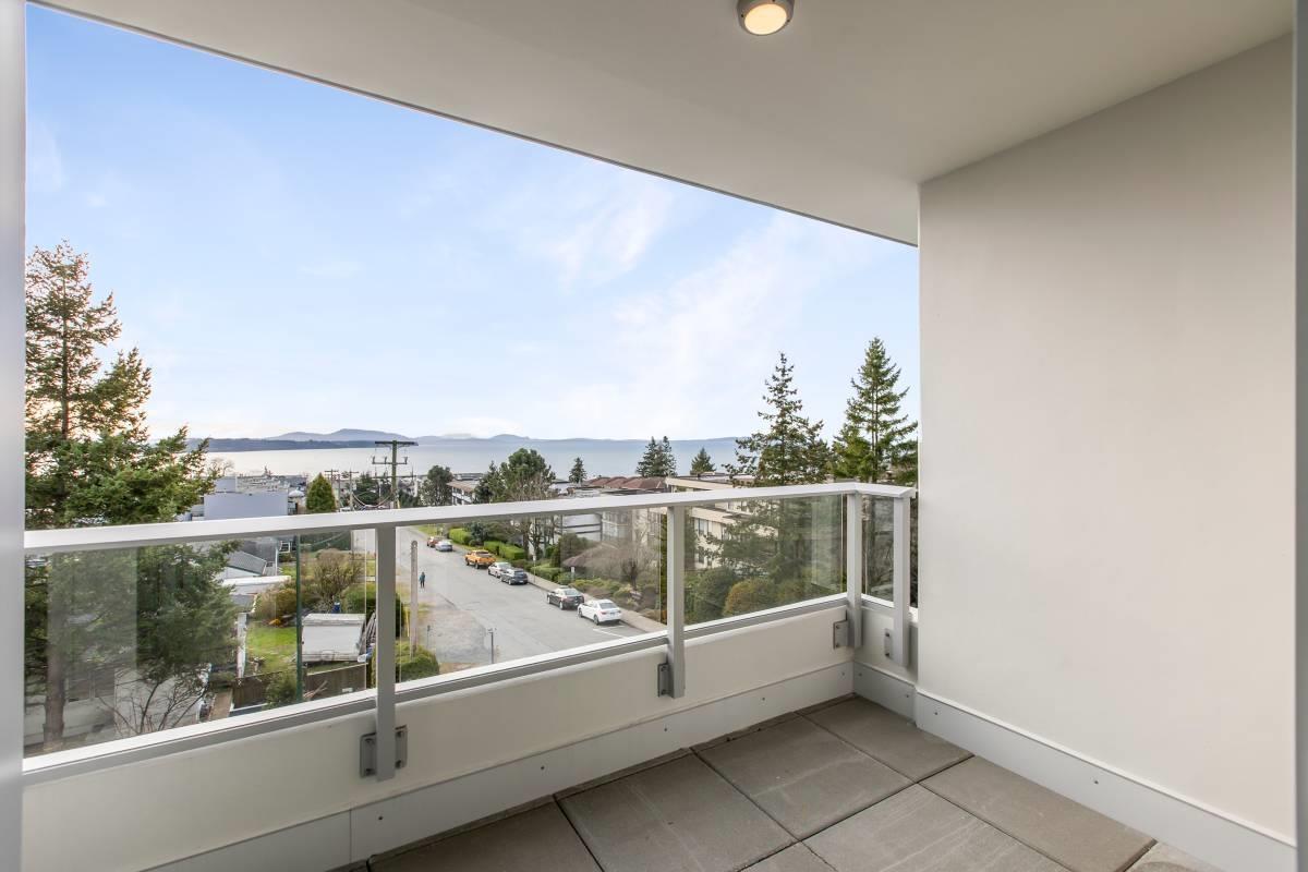 311 15165 Thrift Avenue, Surrey, British Columbia  V4B 0C1 - Photo 21 - R2986305