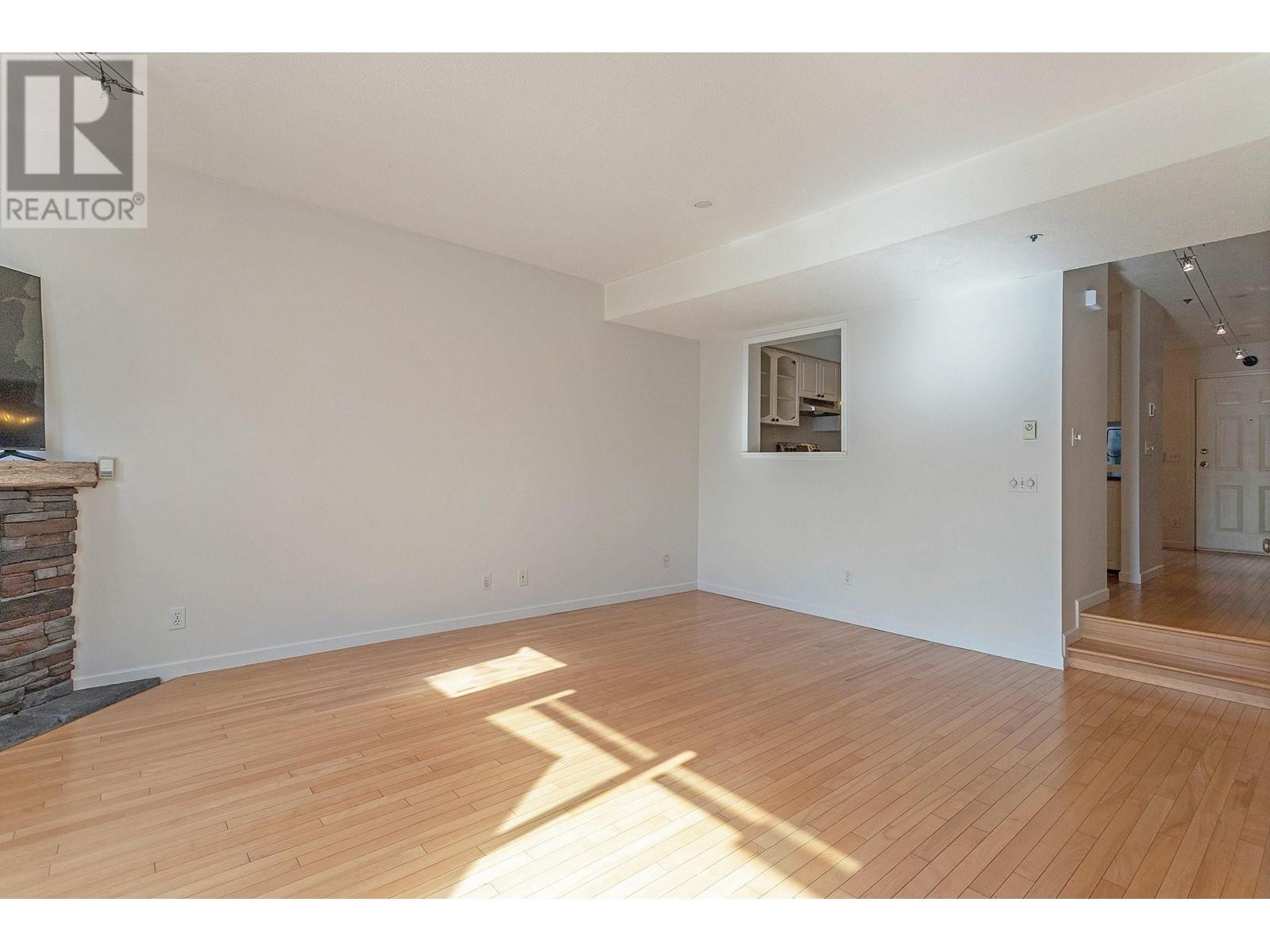 28 2723 E Kent Avenue, Vancouver, British Columbia  V5S 3T9 - Photo 9 - R2973784