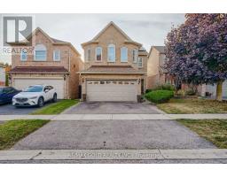 59 KNOTTY PINE DRIVE, Whitby, Ontario