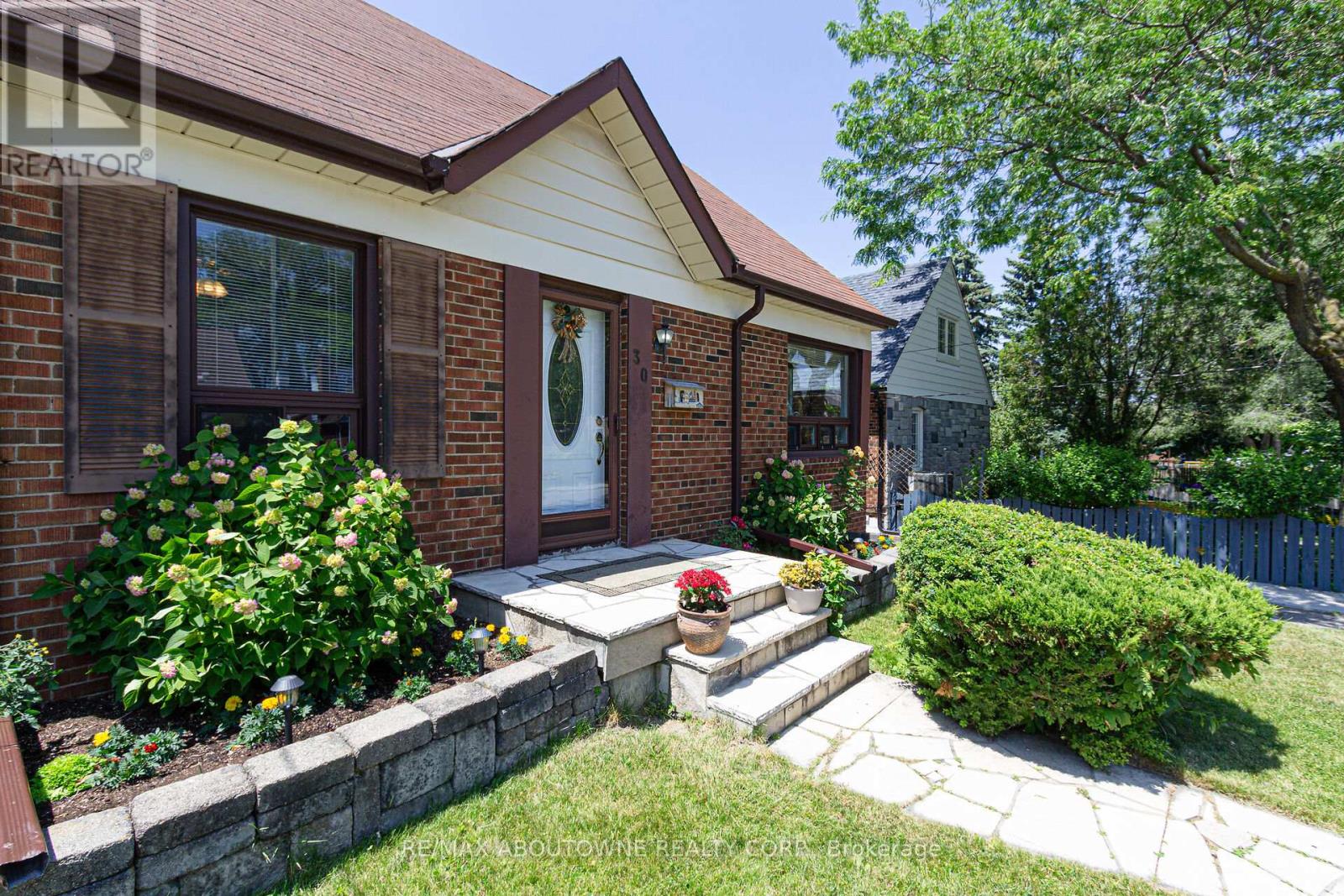 Property at 30 WOLCOTT AVENUE image 3