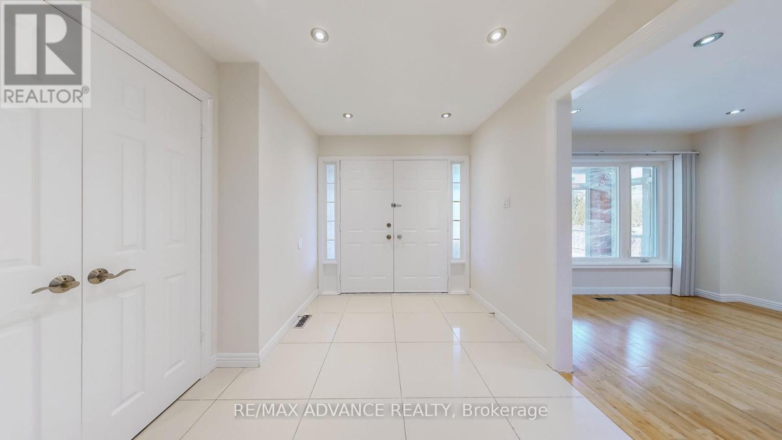49 Havenview Road, Toronto, Ontario  M1S 3A4 - Photo 5 - E12067314