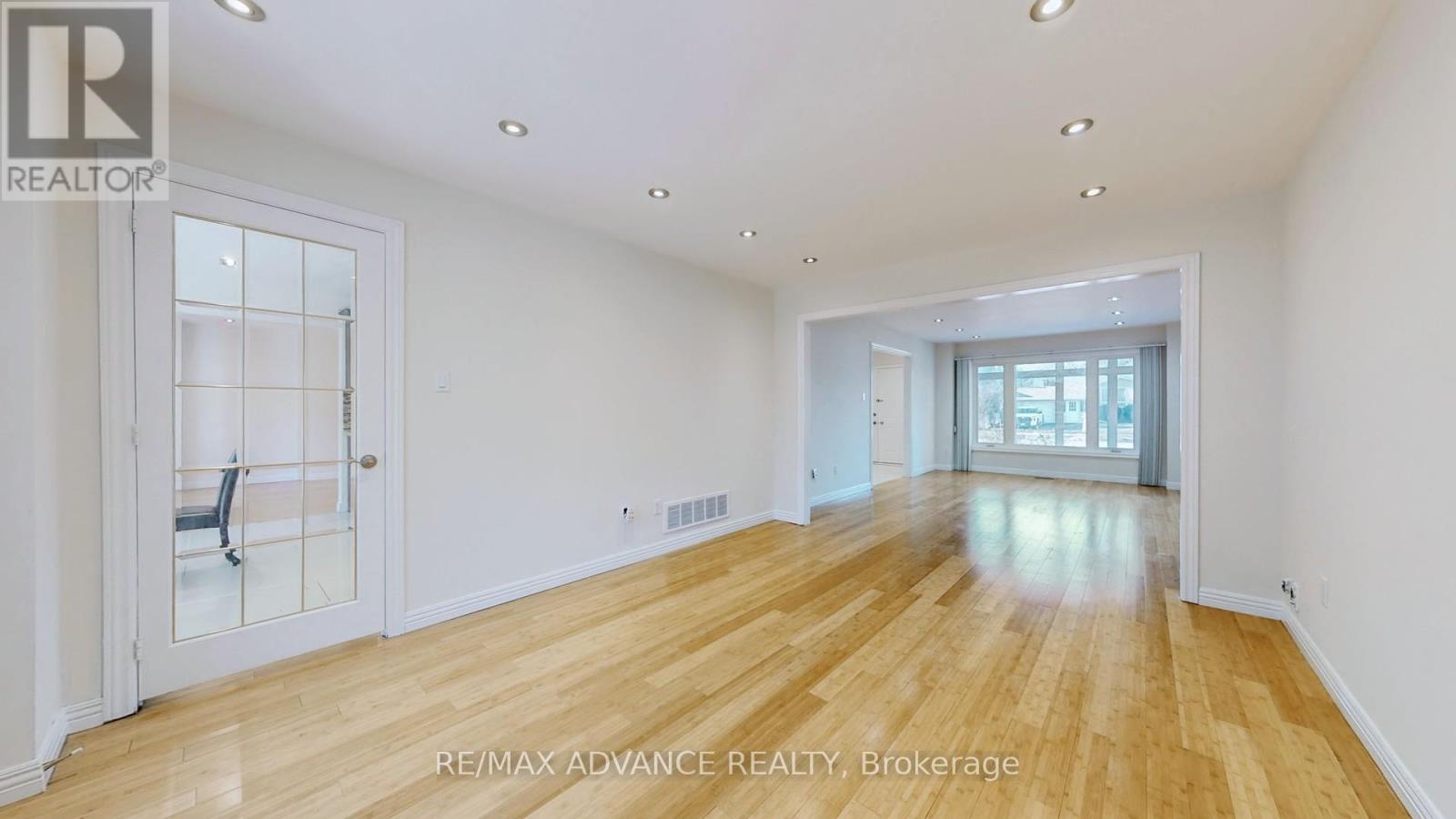 49 Havenview Road, Toronto, Ontario  M1S 3A4 - Photo 9 - E12067314
