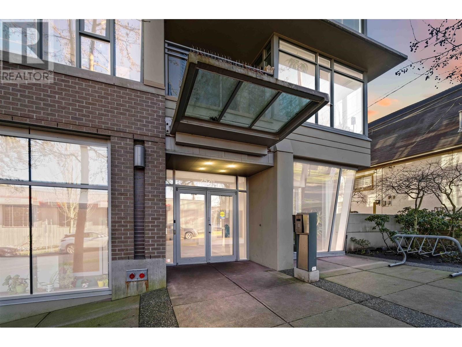 307 2520 Manitoba Street, Vancouver, British Columbia  V5Y 3A6 - Photo 4 - R2986698