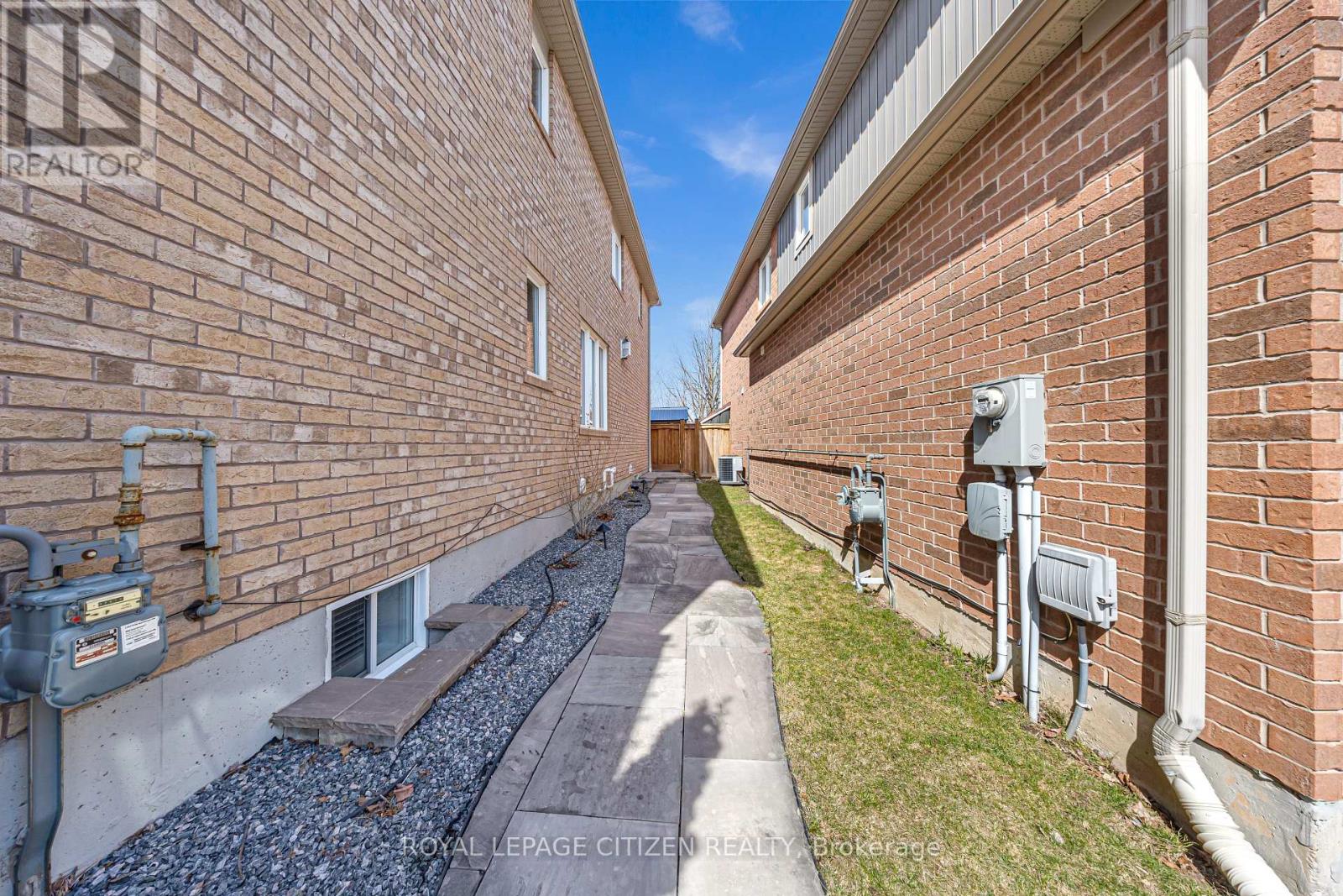 Property at 357 PEREGRINE WAY image 4