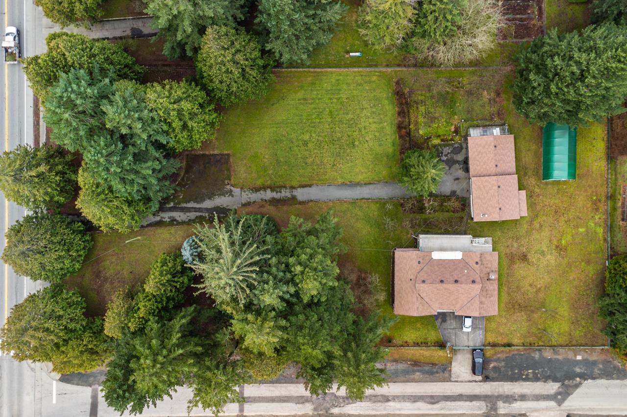 Property at 13583 24 AVENUE image 3