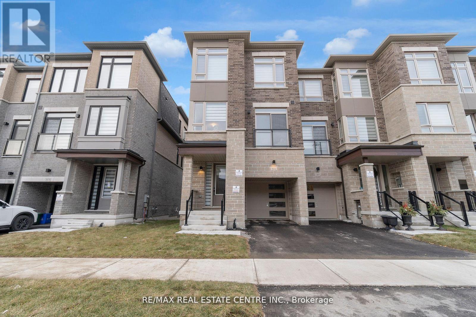 Property at 211 TENNANT CIRCLE image 1