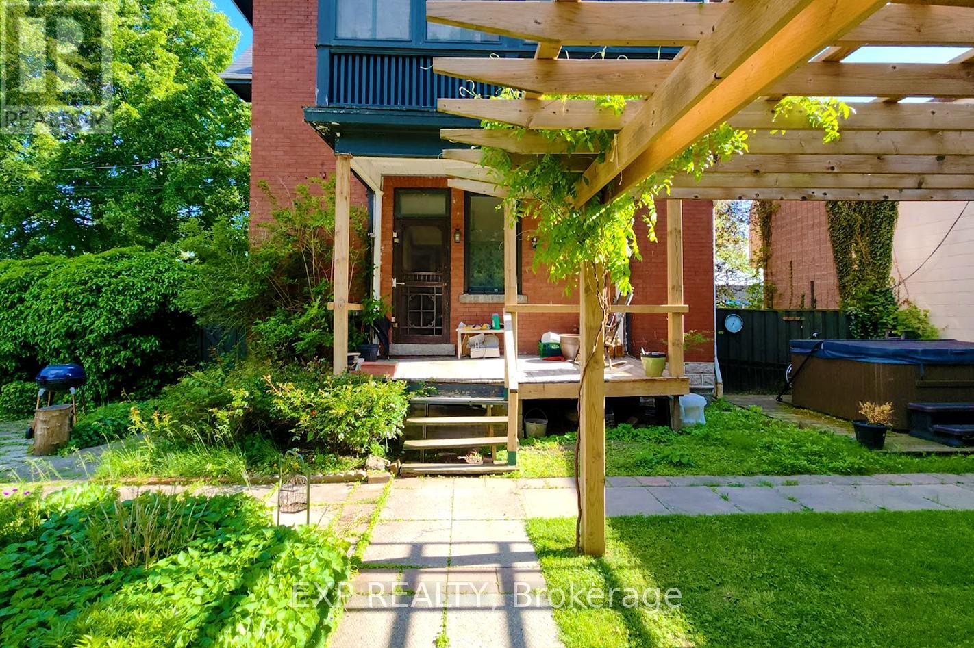 225 Broad Street E, Haldimand (Dunnville), Ontario  N1A 1G1 - Photo 42 - X12067355
