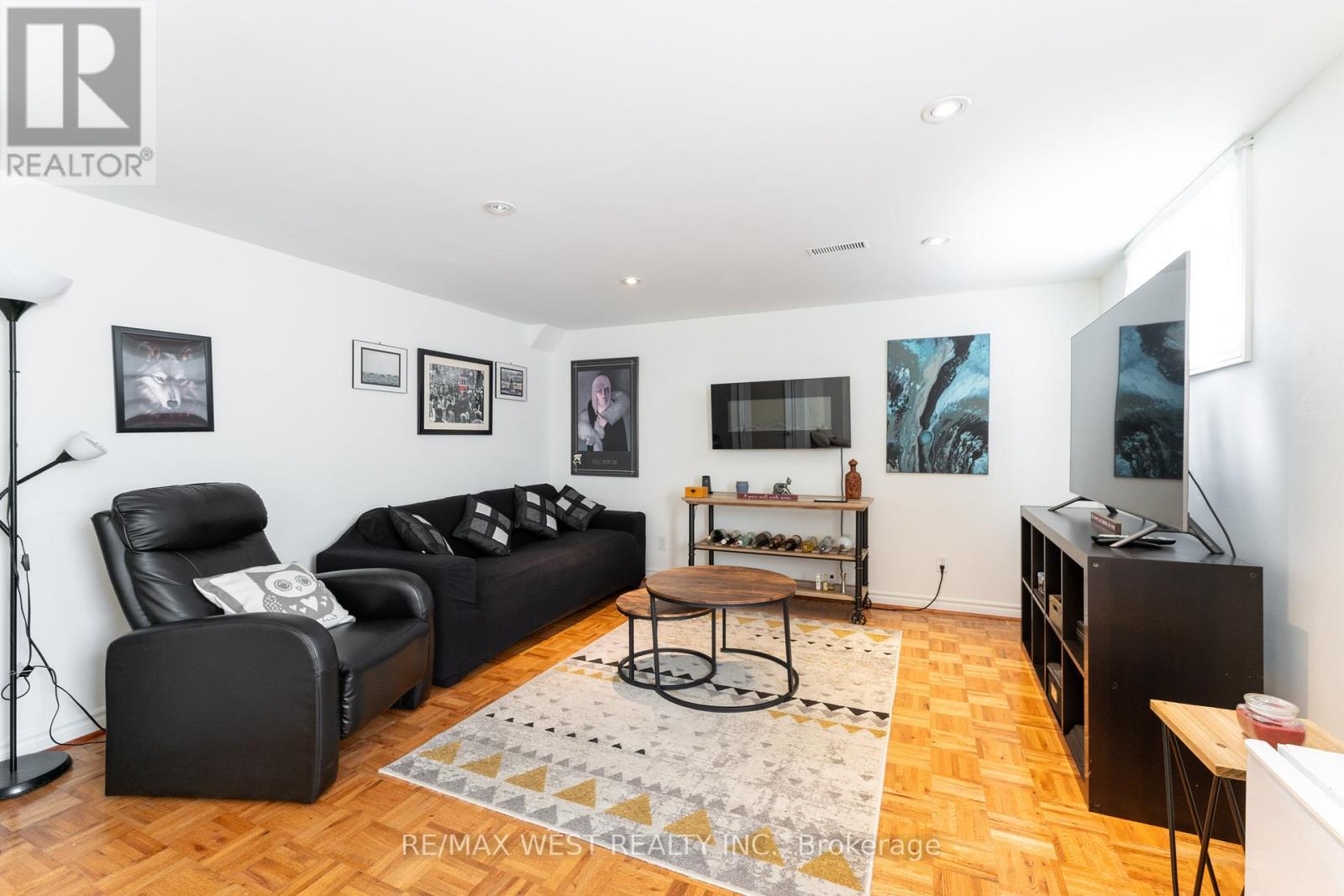 11 Farley Crescent, Toronto (Willowridge-Martingrove-Richview), Ontario  M9R 2A5 - Photo 26 - W12067323