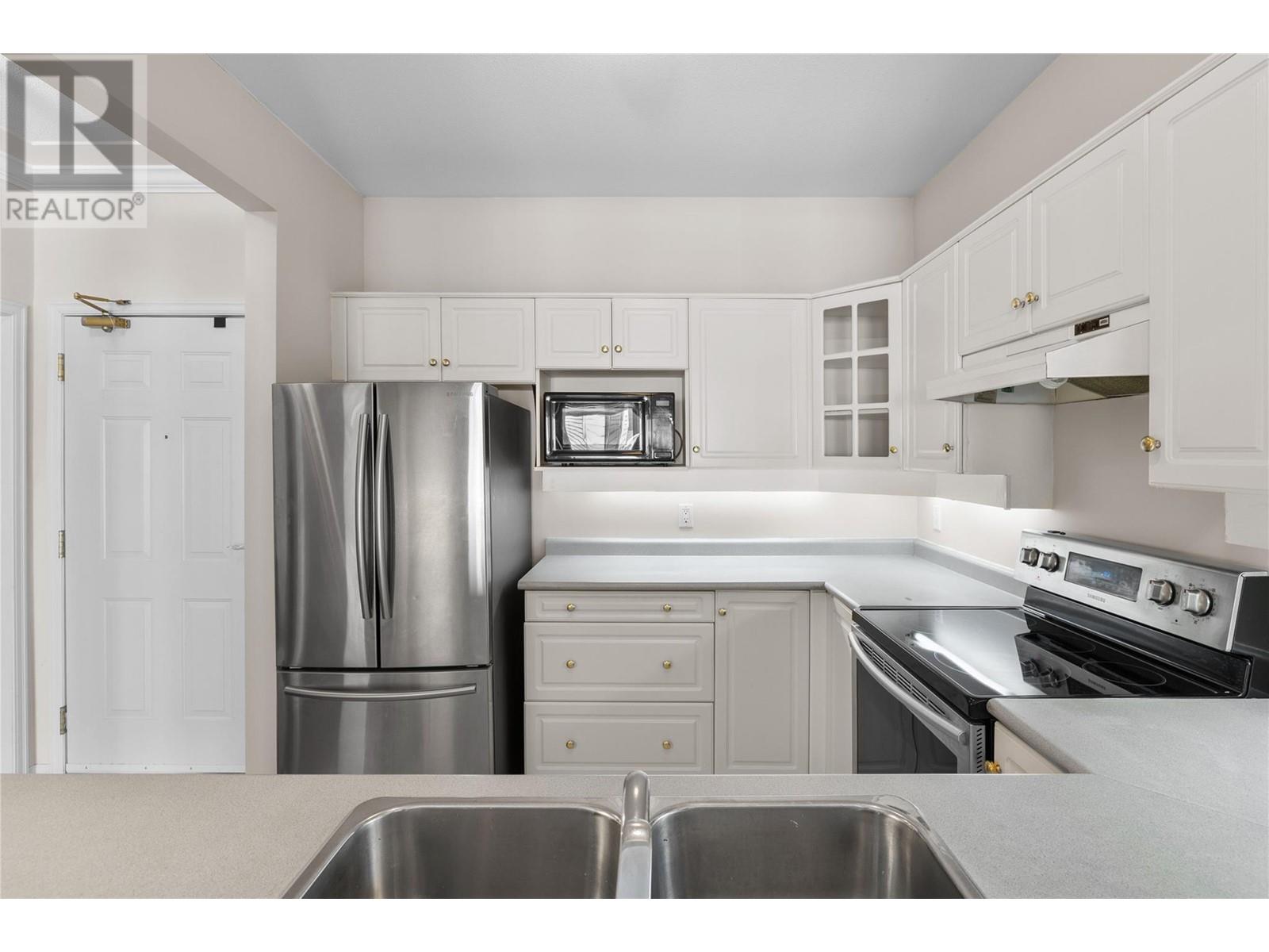 877 Klo Road Unit# 127, Kelowna, British Columbia  V1Y 9R1 - Photo 4 - 10341085