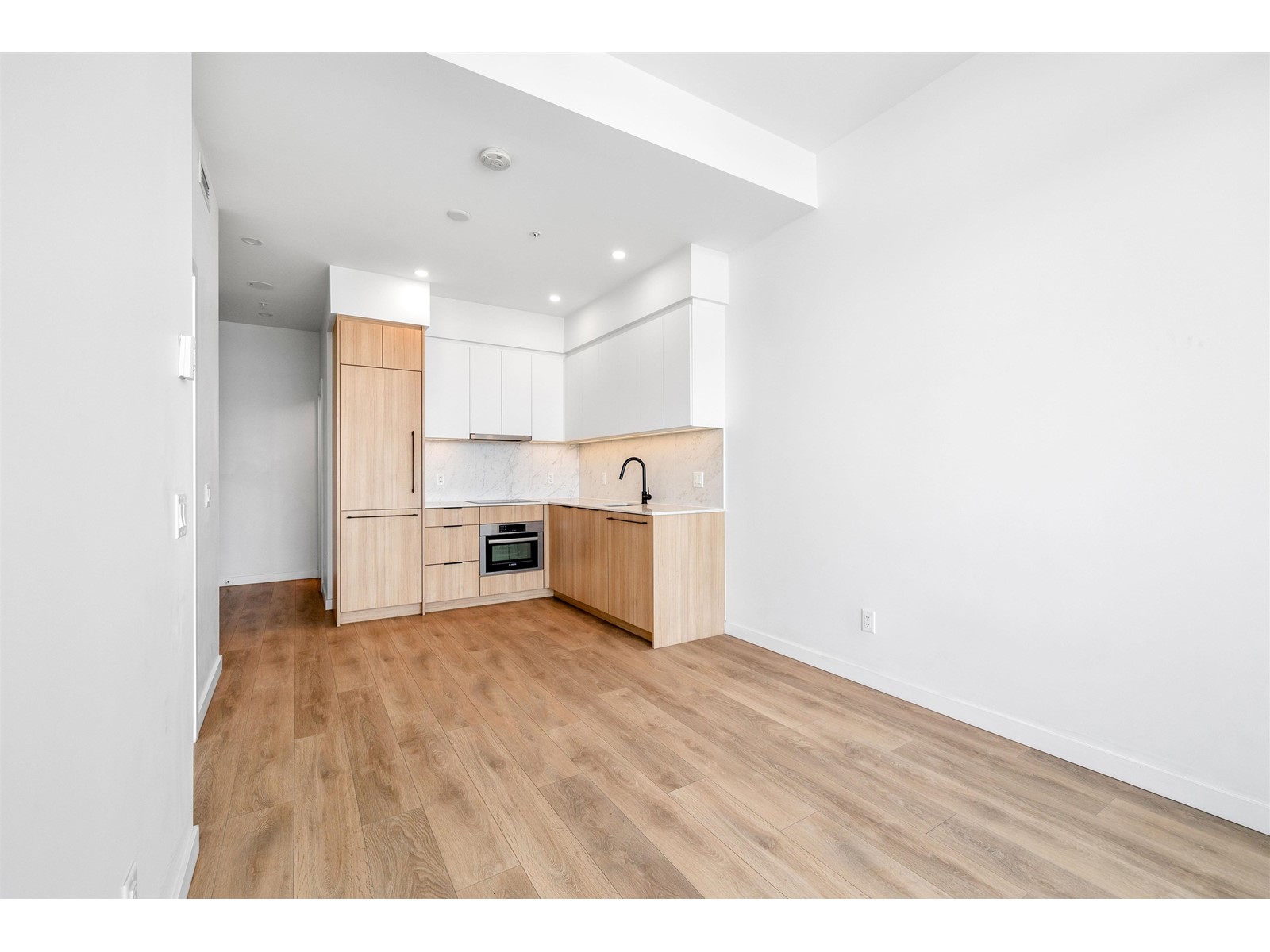 3001 13685 102 Avenue, Surrey, British Columbia  V3T 1N7 - Photo 5 - R2986903