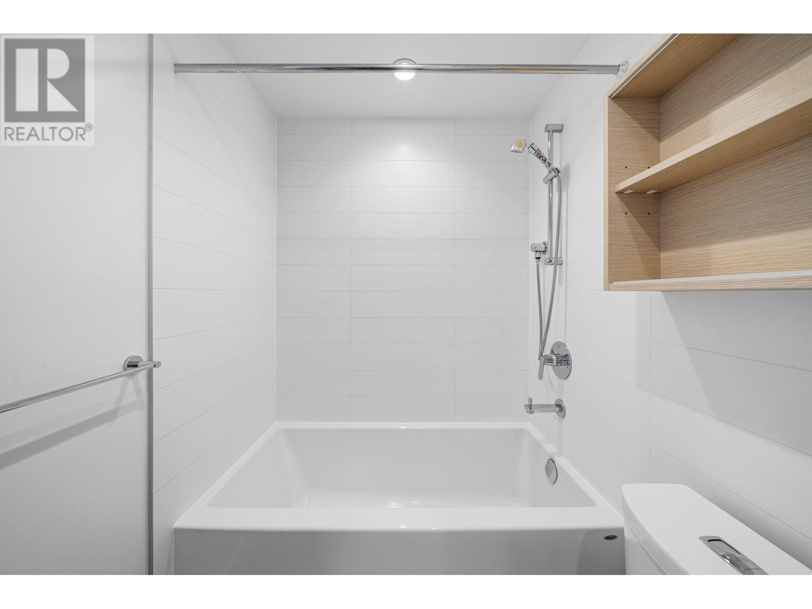 2203 652 Whiting Way, Coquitlam, British Columbia  V3J 0K3 - Photo 23 - R2986970