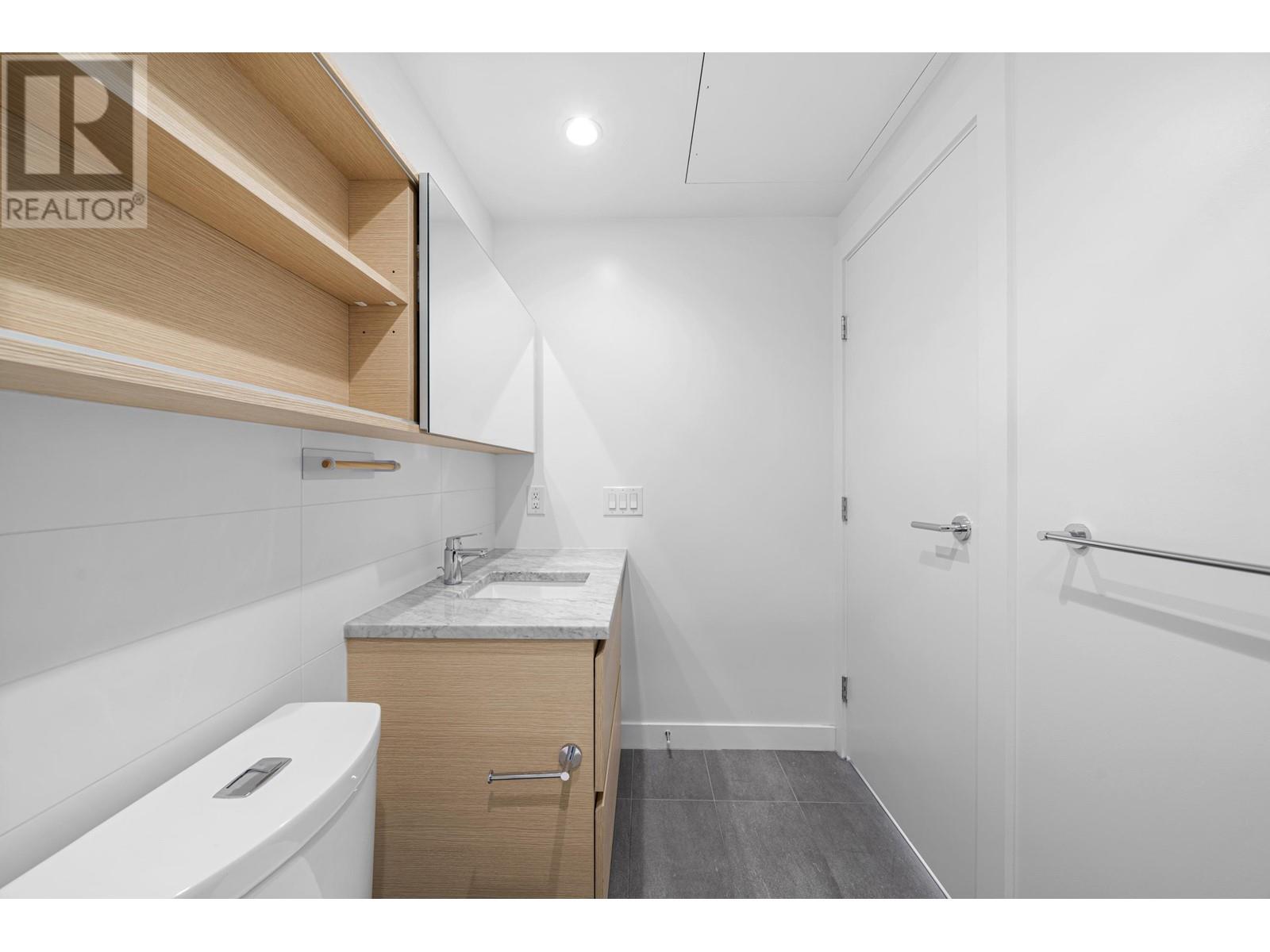 2203 652 Whiting Way, Coquitlam, British Columbia  V3J 0K3 - Photo 24 - R2986970