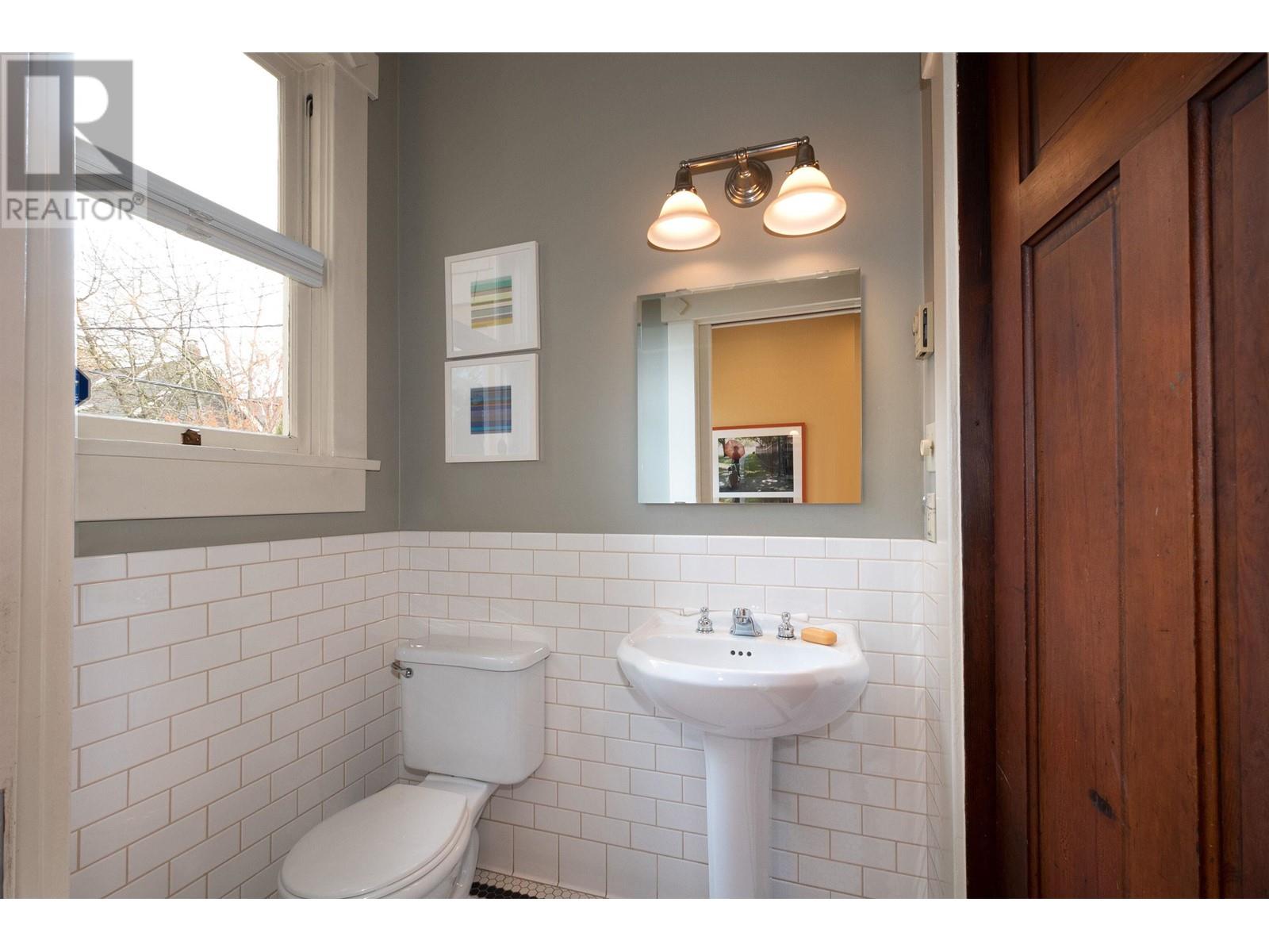 2725 W 6th Avenue, Vancouver, British Columbia  V6K 1W9 - Photo 14 - R2986992